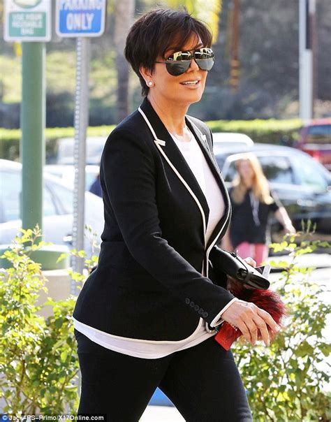 kris jenner big sunglasses
